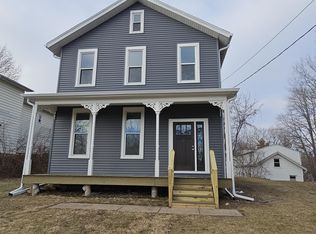 2018 N Main St, Dubuque, IA 52001