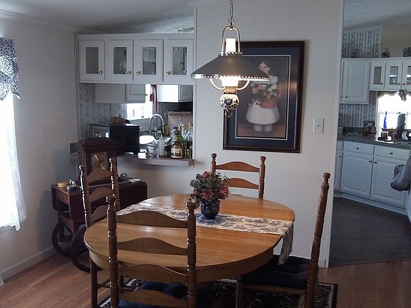 4th image of 248 Leisure Ln