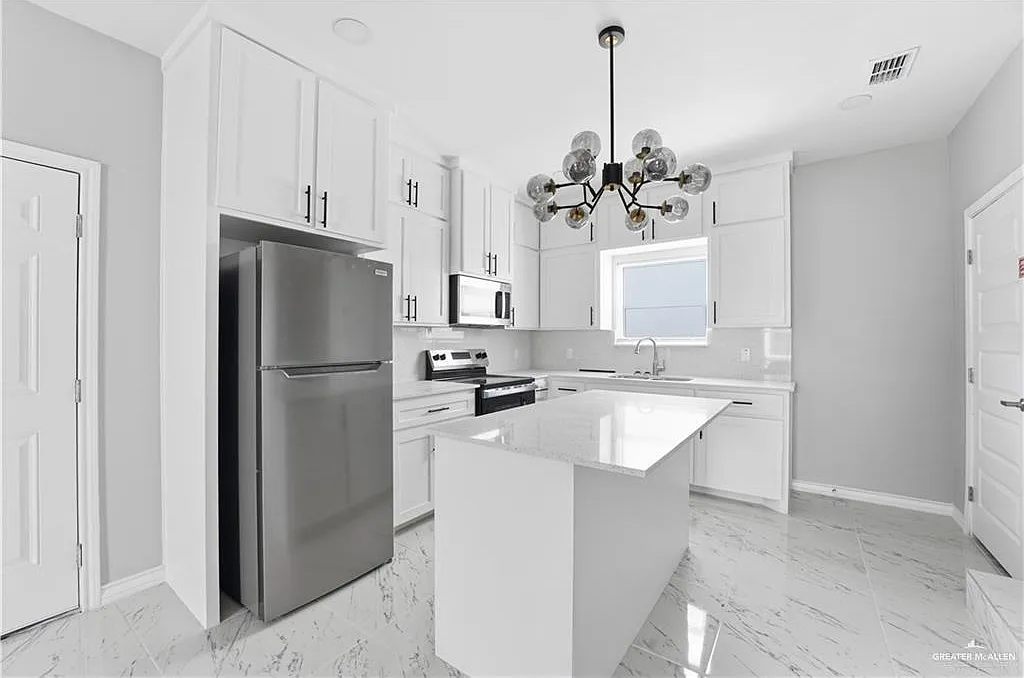 2 bed, 2.5 bath, 1147 sqft, $1,500 — Photo 3