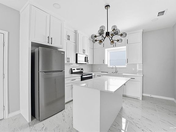 3rd image of 2408 E San Andrea St #2