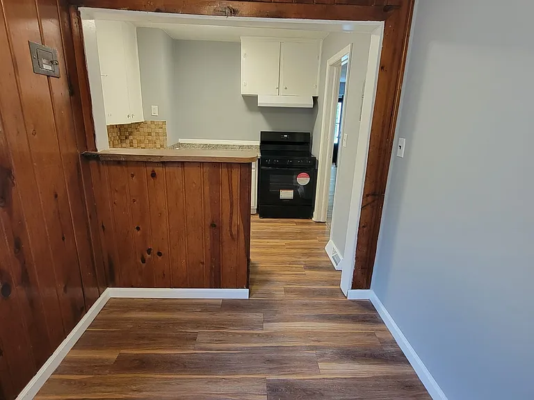 1418 Winston Dr — Photo 22
