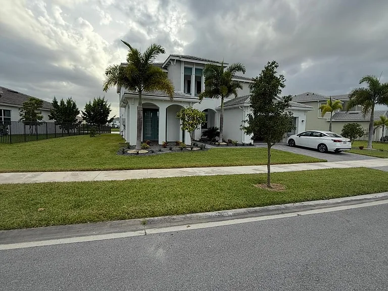 5170 Liberty Ln — Photo 2