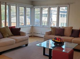 653 New York Ave, Lyndhurst, NJ