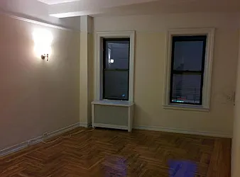 Rented by Roberto Guilbet, LREB