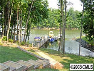 1st image of 212 Bay Shore Dr