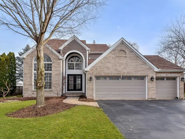 249 Burton Dr, Bartlett, IL 60103