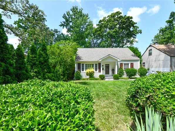 706 Englewood St, Greensboro, NC 27403