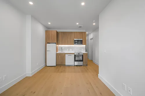 188 6th Ave Photo 1