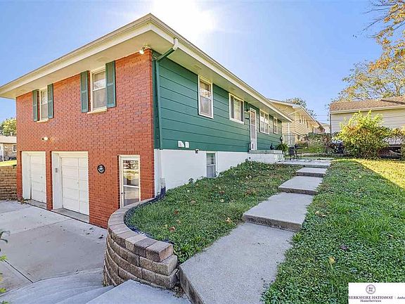 4th image of 4502 Primrose Ln