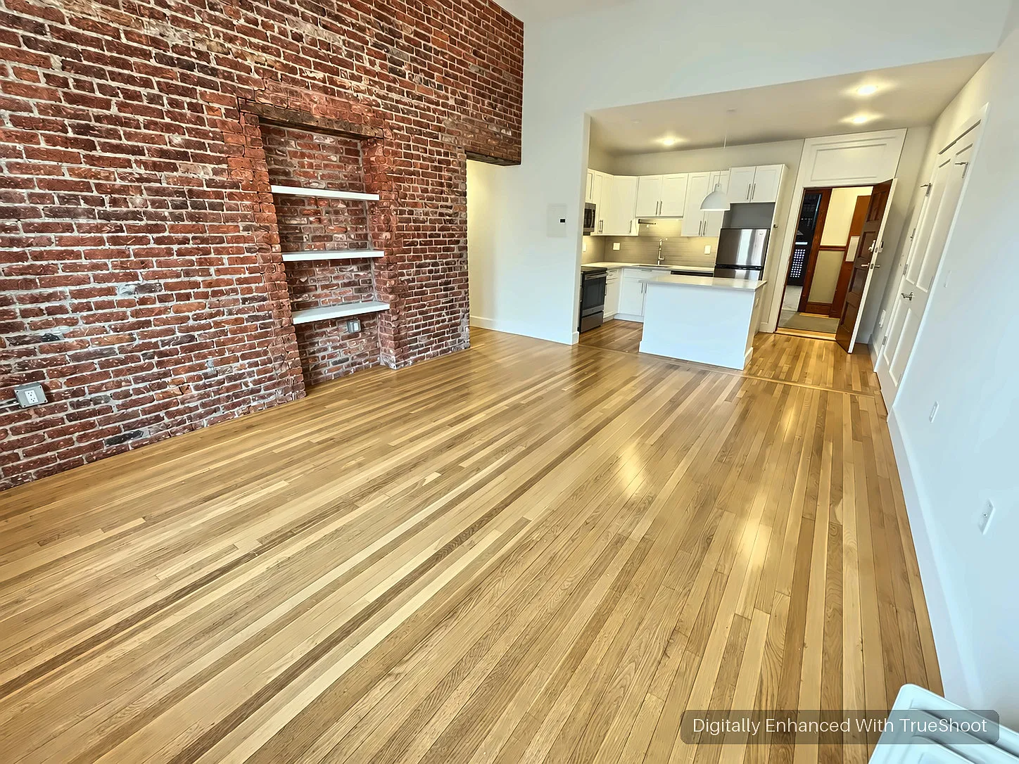 1 bed, 601 sqft, $3,200 — Photo 4