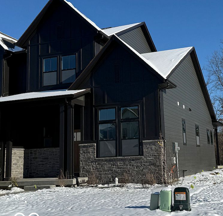 2nd image of 19519 Wood Farm Pl