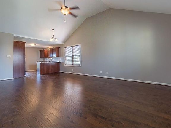 3rd image of 1034 Dwight Eisenhower Way