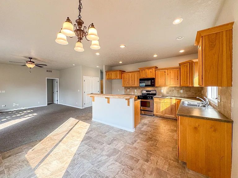1223 W Cobblefield Ct — Photo 10