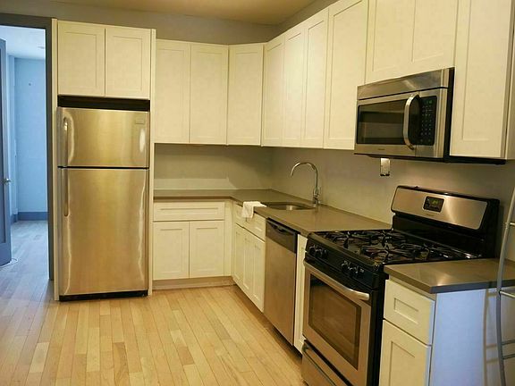 5th image of 1518 Eastern Pkwy #1R