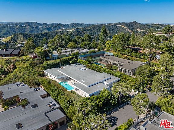 3rd image of 1535 Carla Rdg