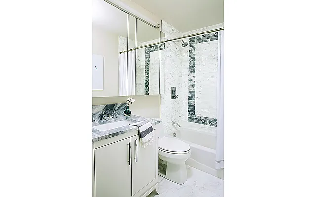 Rented by Douglas Elliman | media 20