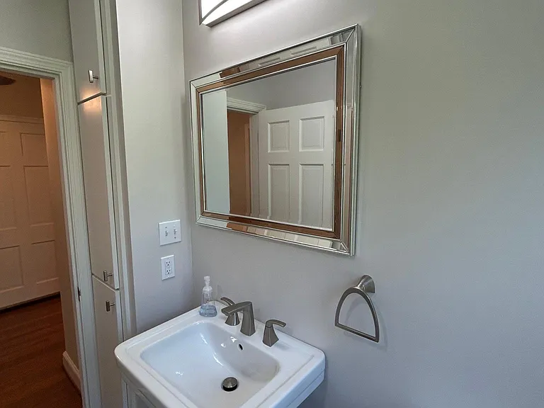 2323 Broadmeade Rd #1 — Photo 17
