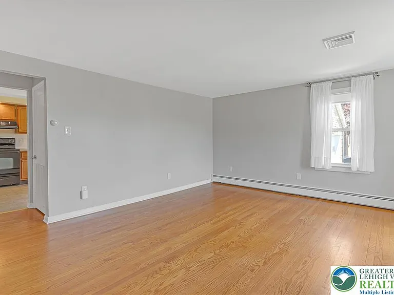 1516 N 27th St S — Photo 7