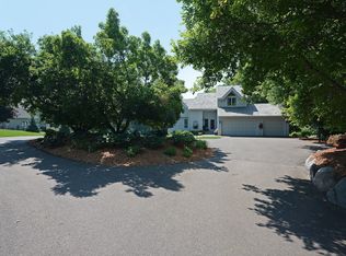 1925 W Farm Rd, Orono, MN 55356