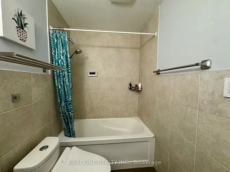 400 Mississauga Valley Blvd #124 — Photo 17