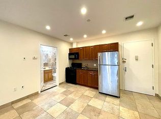 30-29 38th St #1C, Astoria, NY 11103