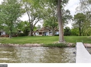 6789 N Shore Trl N, Forest Lake, MN 55025