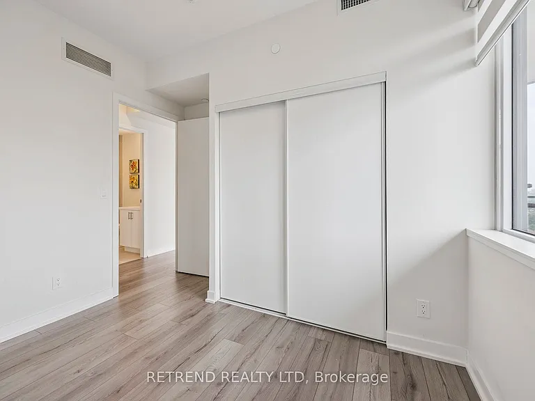 15 Ellerslie Ave #1708 — Photo 22