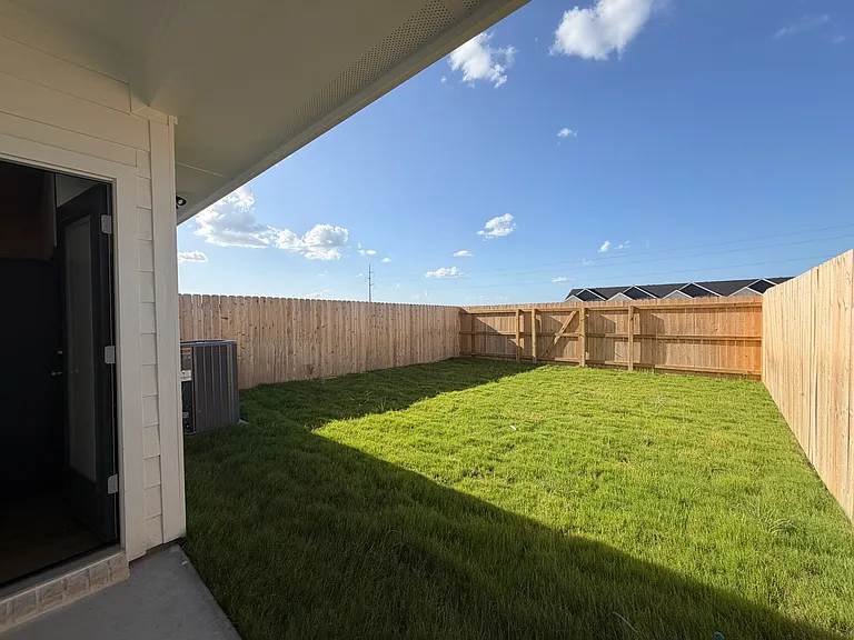 10661 Berry Branch Ln — Photo 24