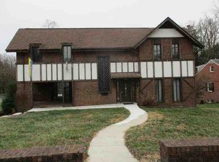 619 Amanda Furnace Dr, Ashland, KY 41101