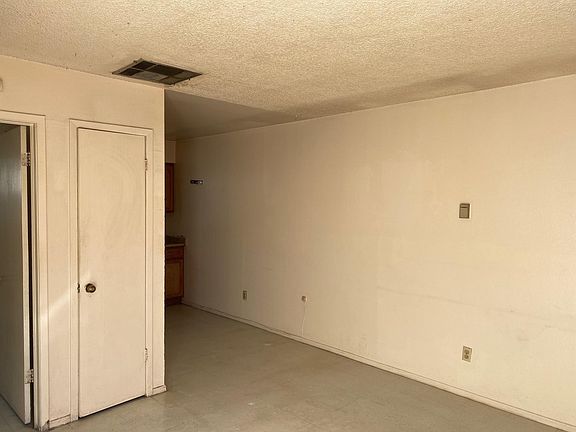 5th image of 4306 E Missouri Ave #B