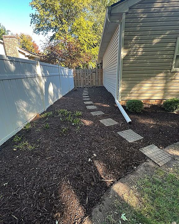 1st image of 721 N 149th Ave