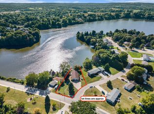 95 Hilltop Dr, Hart, MI 49420