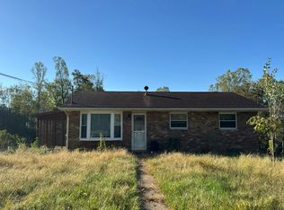 158 Maple Dr, Williamstown, WV 26187