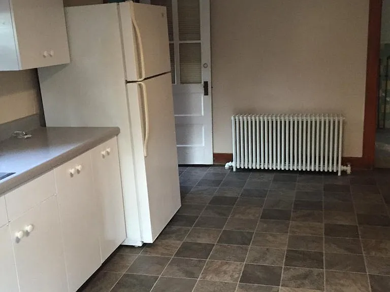 147 Anthony Rd #B — Photo 6