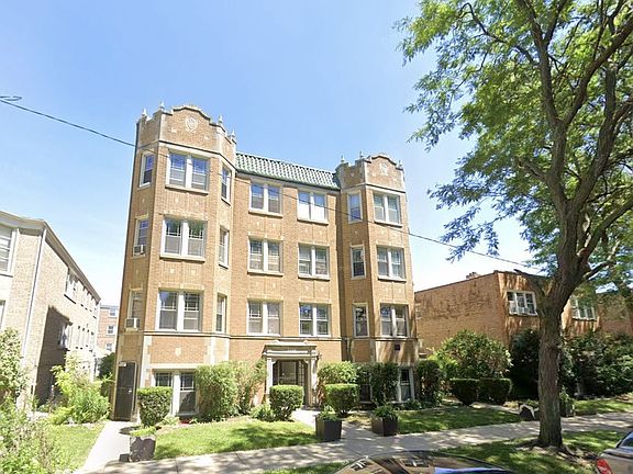 2nd image of 2724 W Farragut Ave #P1