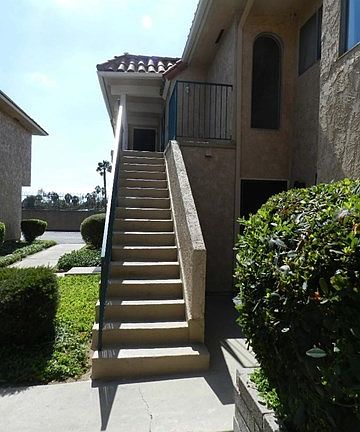 Manicured Greenbelts and Pride of Ownership