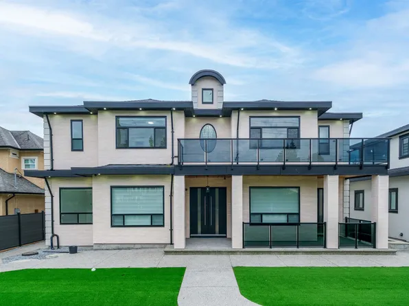 1100 Como Lake Ave, Coquitlam, BC V3J 3N8
