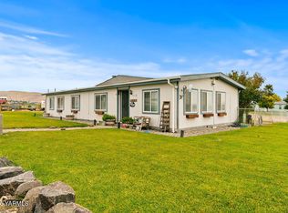 14820 McAuley Rd, Yakima, WA 98908