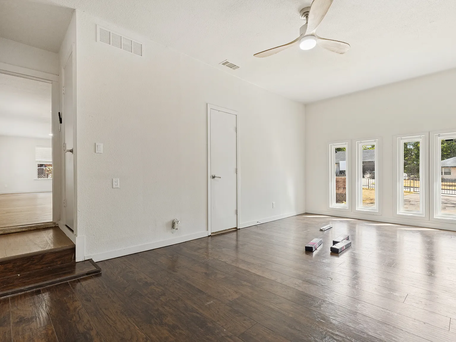 4 bed, 1448 sqft, $2,200 — Photo 3