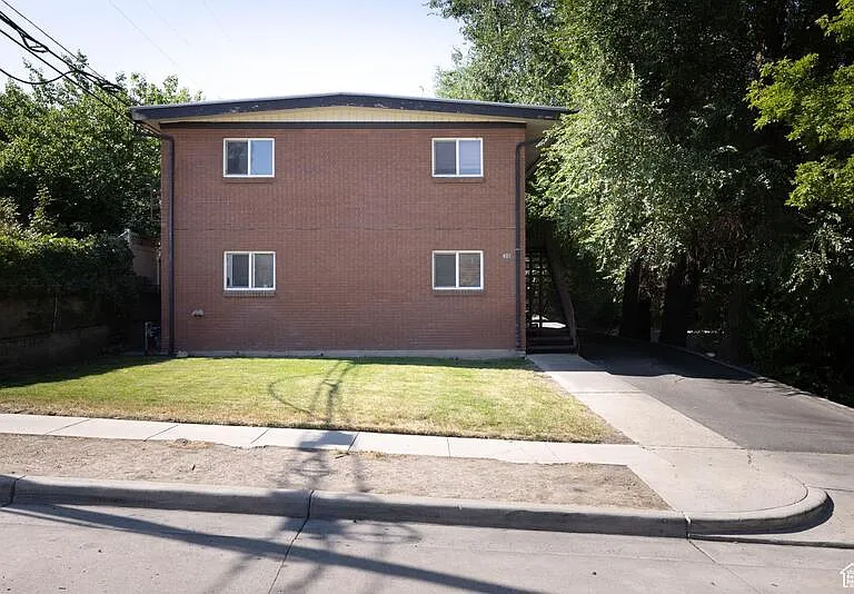 938 E Lowell Ave #2 — Photo 1