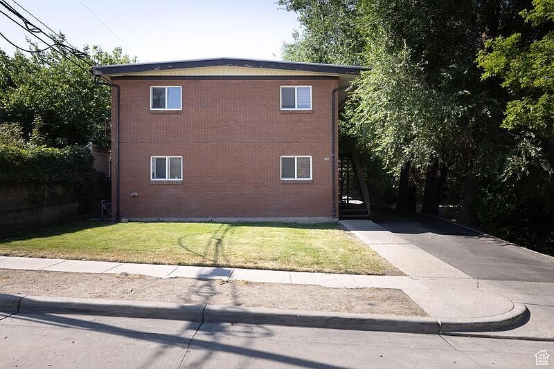 1st image of 938 E Lowell Ave #2