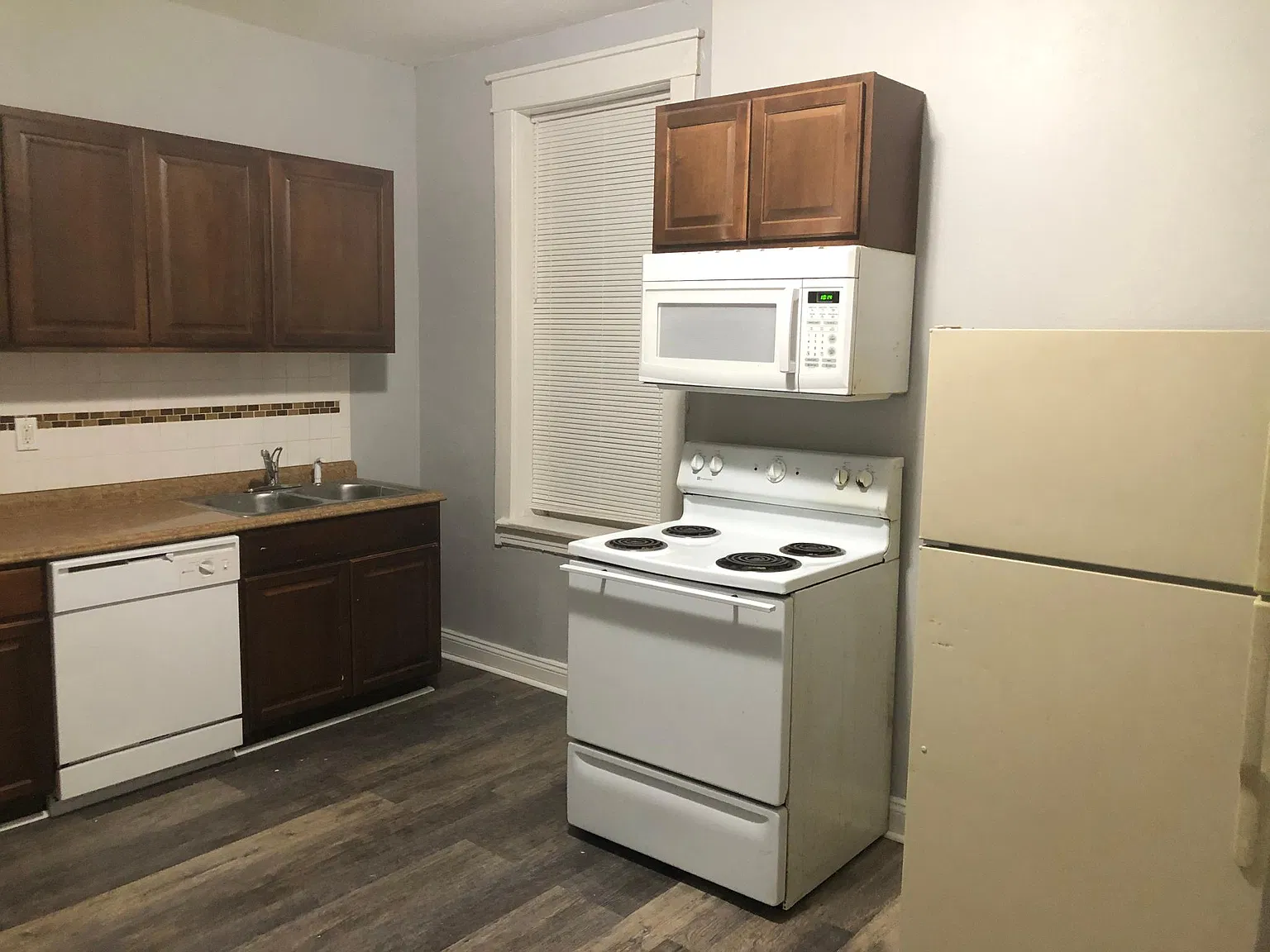 1 bed, 600 sqft, $750 — Photo 3