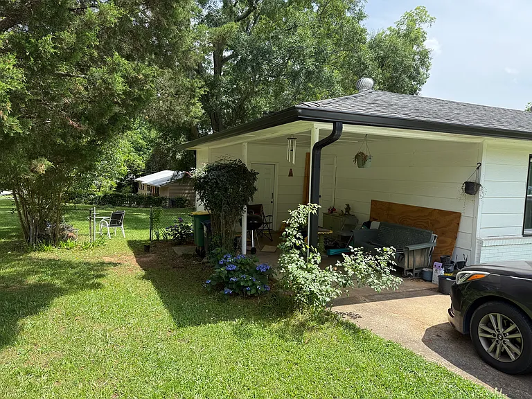 380 Ruth St — Photo 16