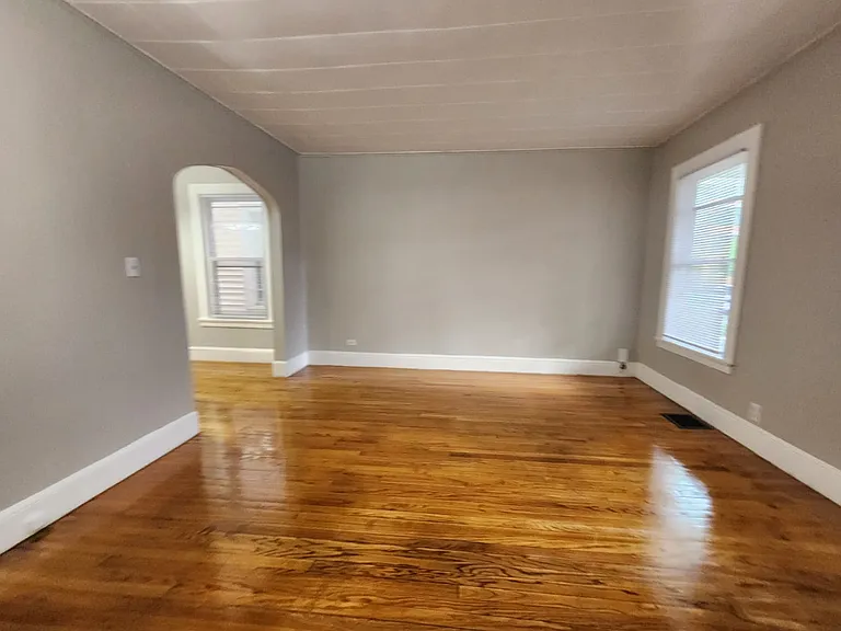 202 Hallock Ave #2022 — Photo 2