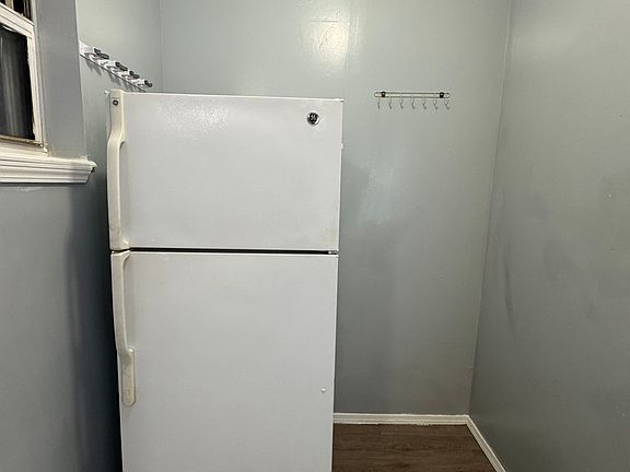 3rd image of 144 Brunswick St #3BB
