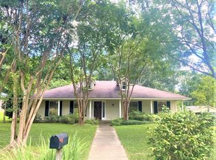 209 Espero Dr, Natchez, MS 39120