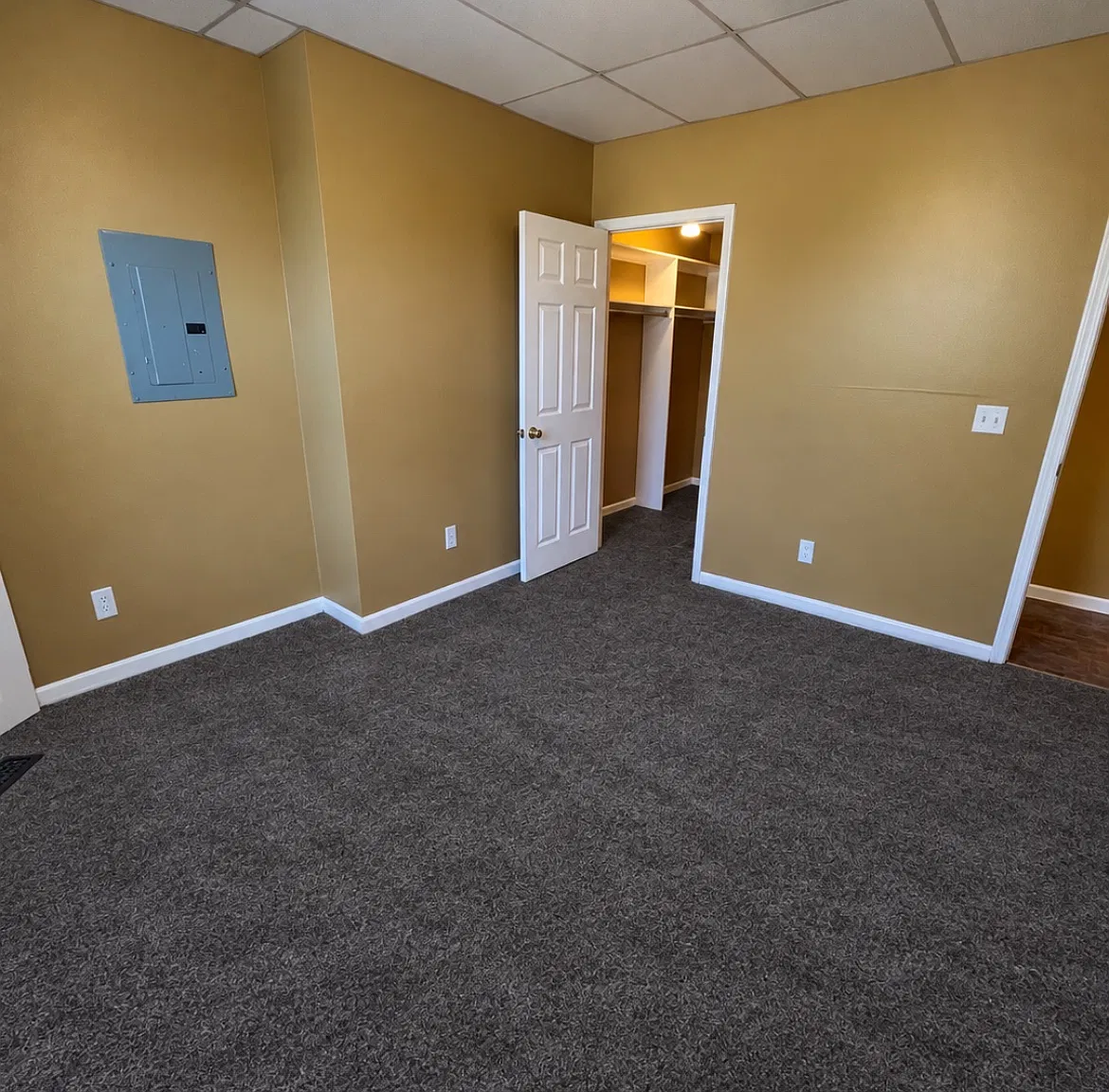 1 bed, 750 sqft, $900 — Photo 3