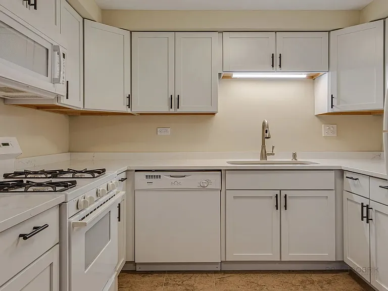 219 Kendrick Ct #219 — Photo 11
