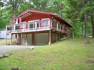 3205 Beech Ridge Dr, Pocono Summit, PA 18346