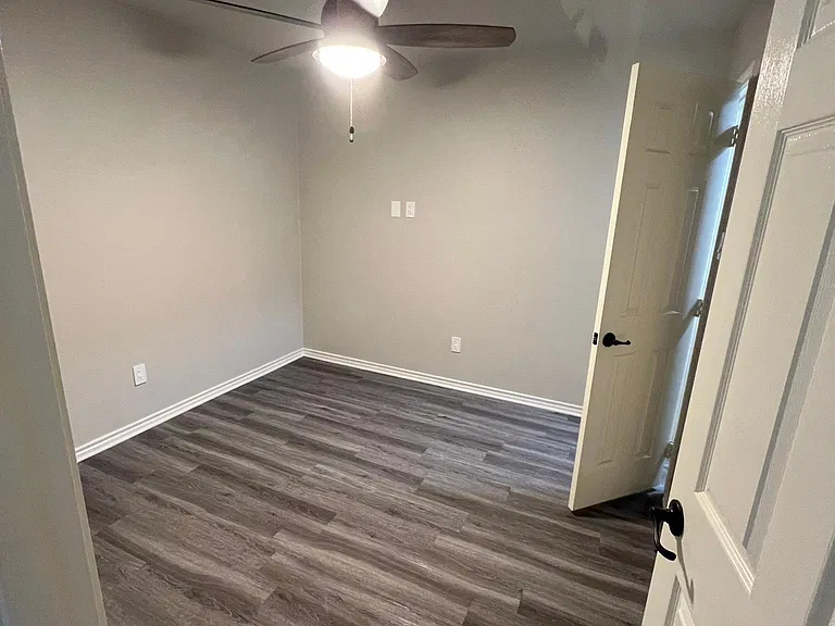 532 Highpoint Dr — Photo 6